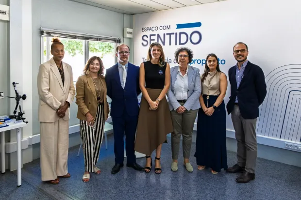 Entidades na inauguração Espaço com Sentido Faro